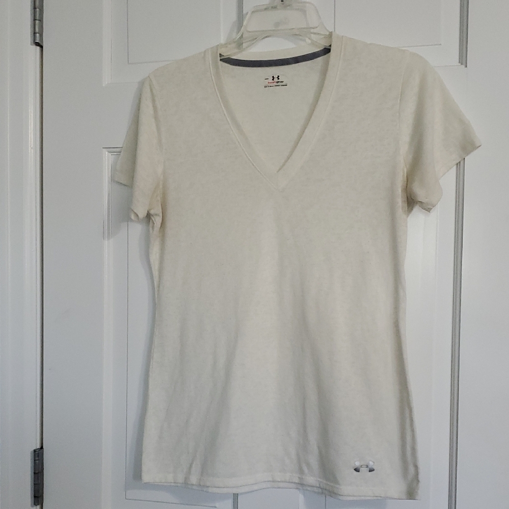 Under Armour Heat Gear Women's Cream V-Neck T-Shirt Sz M
